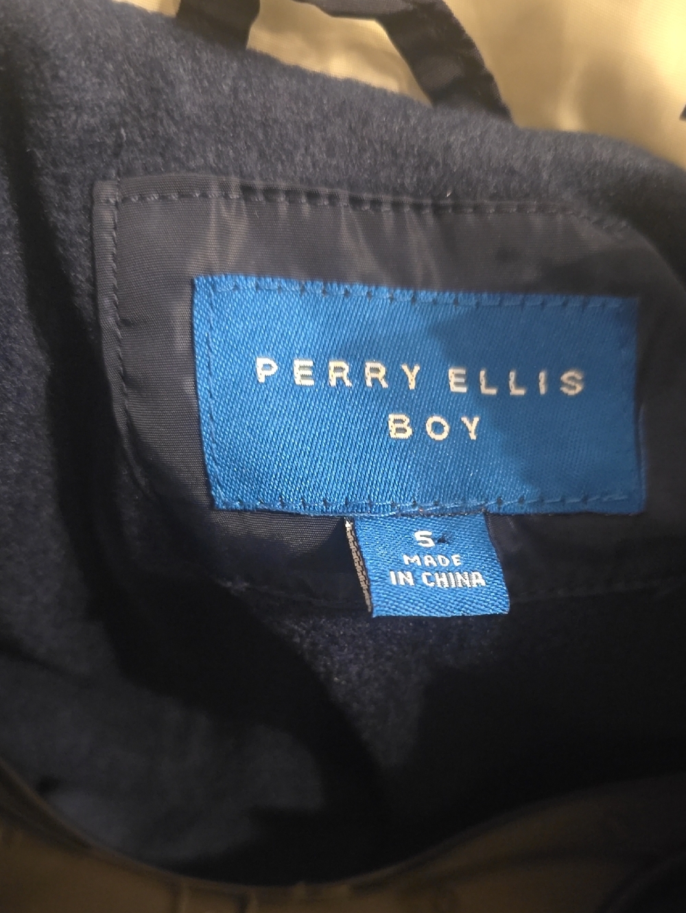 Perry Ellis Boy Colorblock Puffer Jacket - Picture 2 of 5
